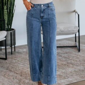 NWOT Altar'd State Cropped Wide Leg Jeans